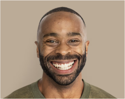 The founder of Woodlands Green Cuts, smiling and ready to help local homeowners